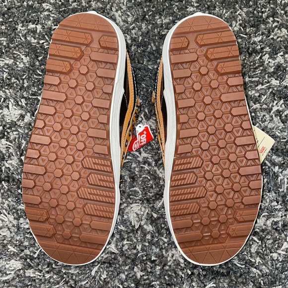 New VANS Sk8-Hi Mte 2.0 Dx - Picture 12 of 16